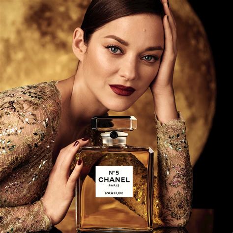 coco chanel perfume advert 2015|coco chanel advert actress.